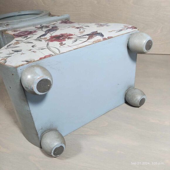 Stunning Pier one clock ornate flower birds battery operated alice in wonderland - Picture 7 of 16